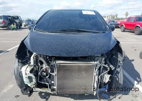 2016 Nissan Versa Note Sv z USA, uszkodzony, nr VIN 3N1CE2CP7GL385298